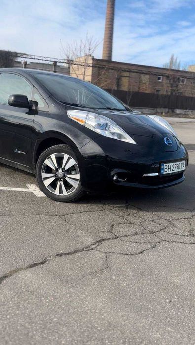Аренда авто Nissan LEAF без ограничения пробега гибкая система скидок ...