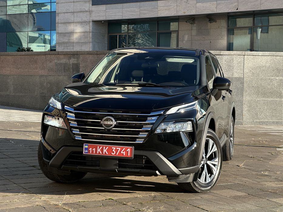 Nissan ROGUE 4х4 2023 рестайлінг 2024