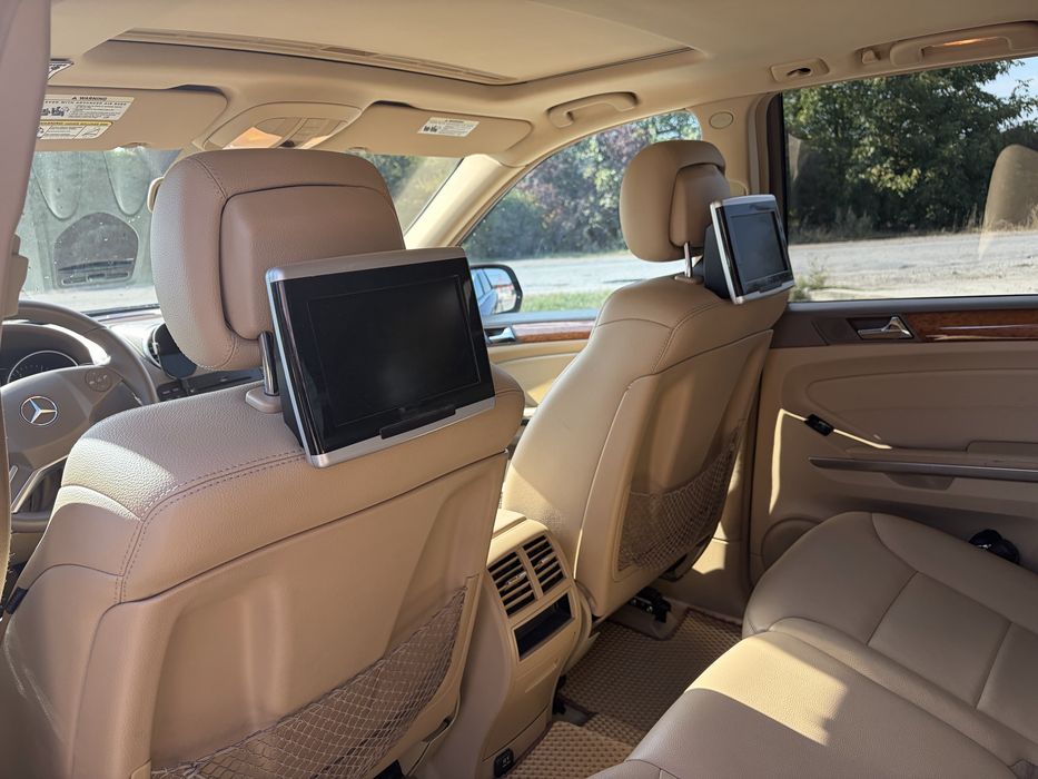 Mercedes-Benz ML320