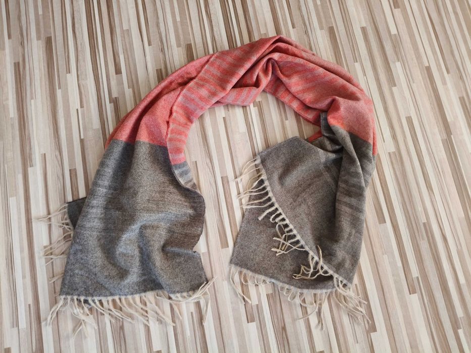 Duży ciepły miękki szal na jesień zimę