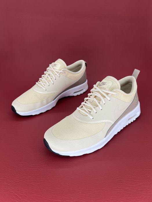 Жіночі кросівки 40р.   Nike Air Max Thea