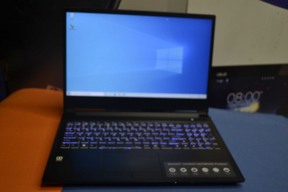 Laptop MEDION ERAZER Gaming P15603, i5-9300H, 16gb, 512SSD+500gb, GTX1650