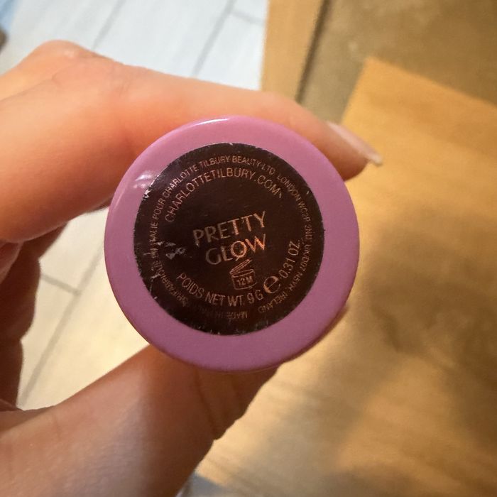 Charlotte Tilbury unreal blush pretty glow