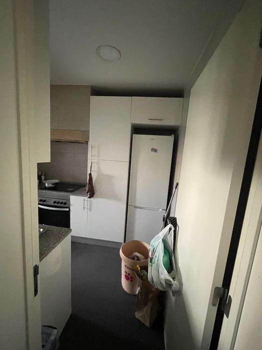 Quarto com varanda para senhor solteiro com caução