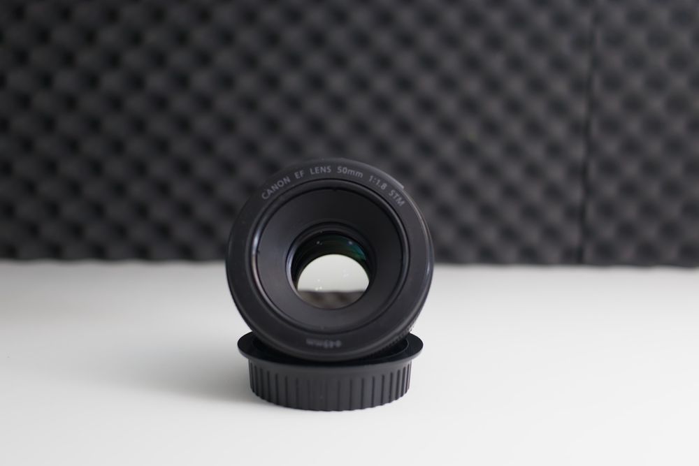 Canon EF 50mm f/1.8 STM
