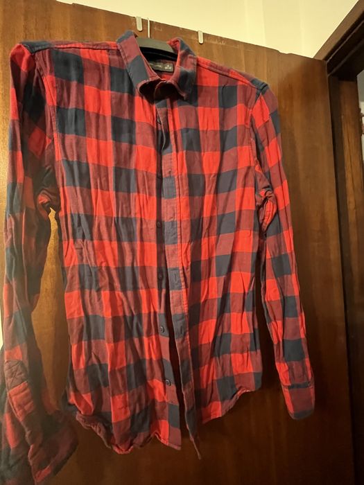 Vendo camisas de homem tamanho M e restante roupa senhora L/XL