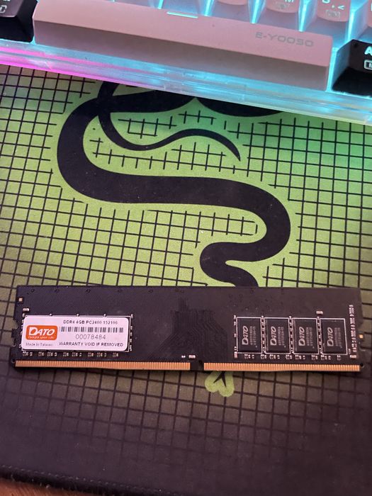 Оперативна памʼять DATO DDR4 4GB 2400MHz