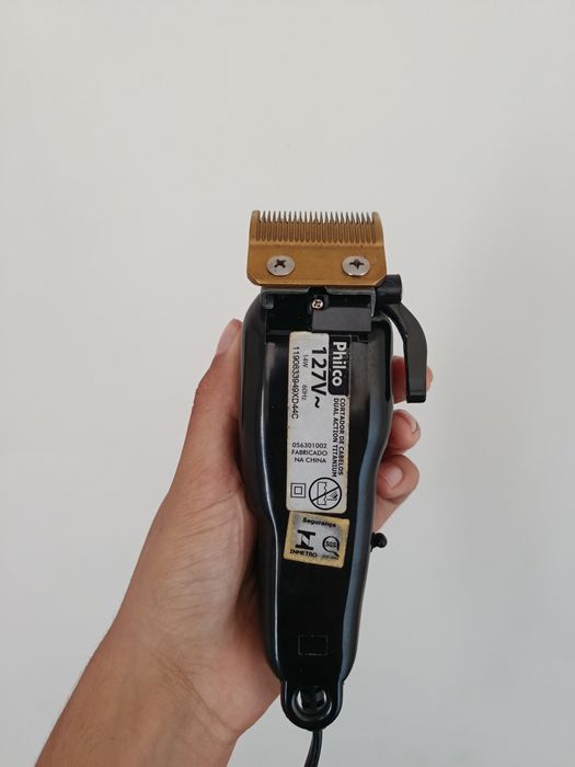 Máquina de cortar cabelo Philco Dual Action + acessórios (127V)