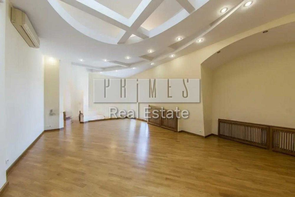 Продаж 5к квартири, вул. Євгена Чикаленка 45/2, центр