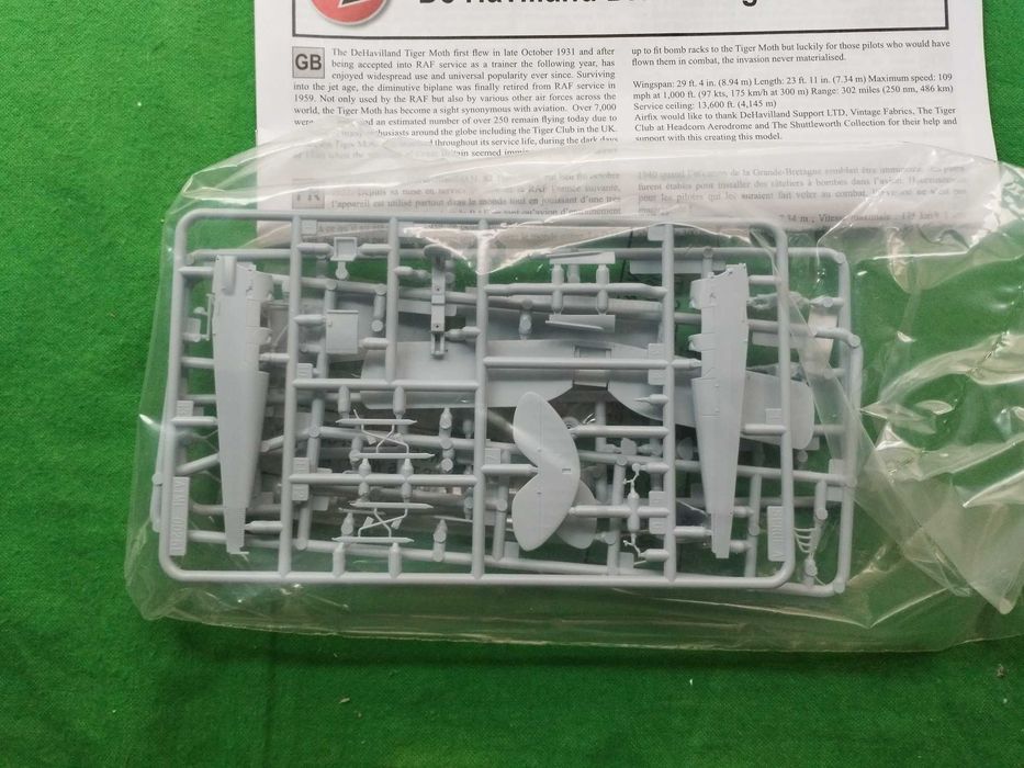 1/72 Airfix AX01024 de Havilland dH. 82 A Tiger Moth Mk.II kit modelismo FAP