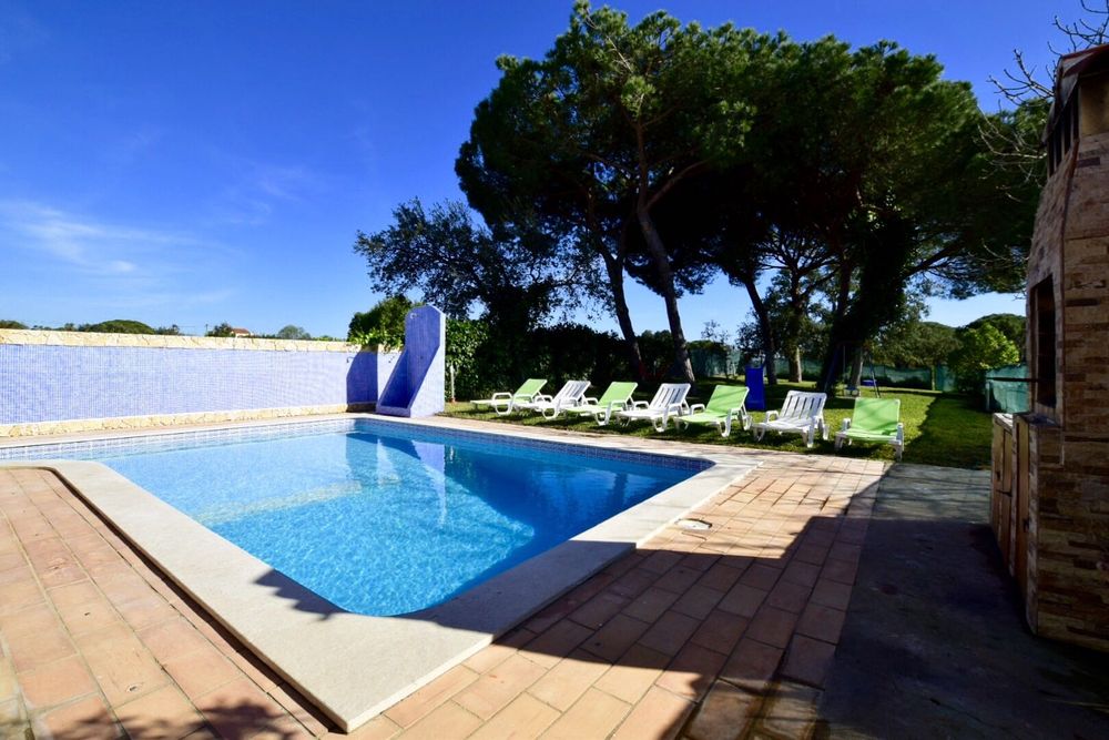 Moradia V3 com piscina privada