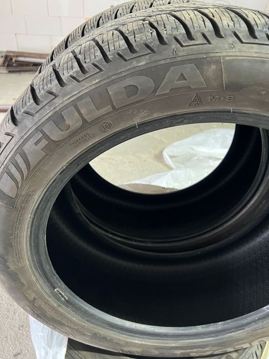 Шини на автомобіль