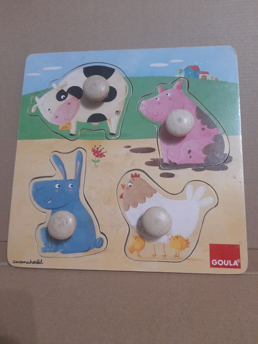 Jogo de madeira para crianças