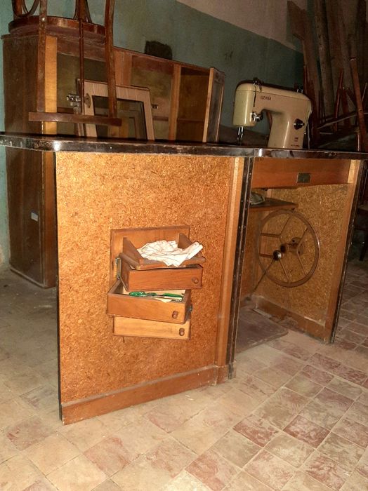 Продам швейну машину виробник Румунія ILEANA!