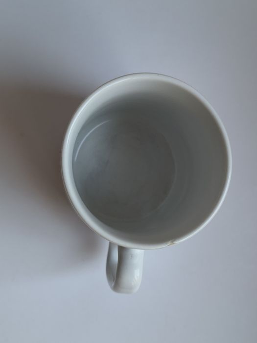 Gwiazdkowy uroczy ceramiczny kubek.