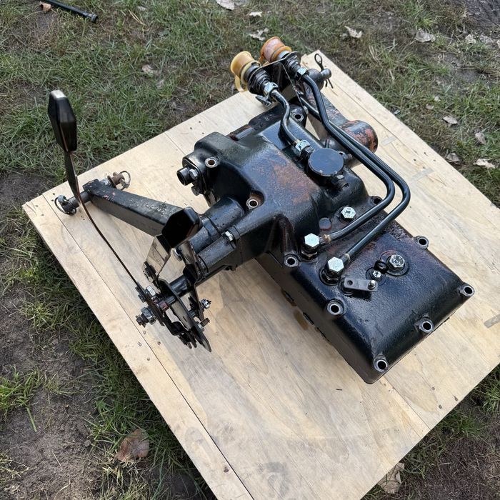 Podnośnik,plecak,pokrywa Zetor 7211,7245,6211,7745,itp. Ursus C-360