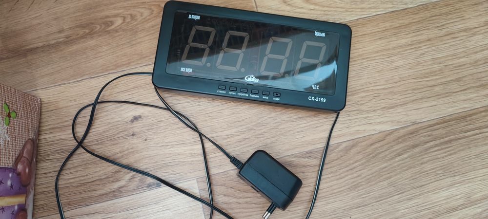 Електронные часы настенные Caixsing SX 2159