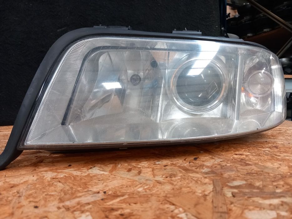 Ótica xenon esquerda Audi A6 C5