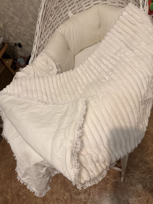 Плетена люлька кроватка з лози