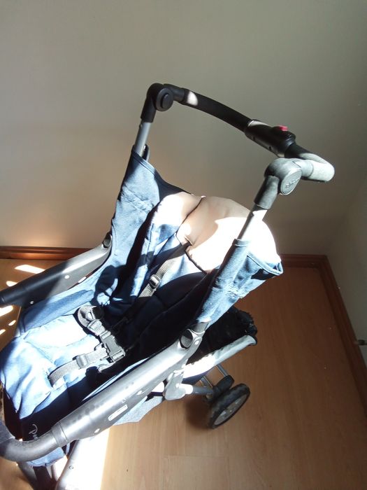 Chicco carrinho de bebê Ponee XS