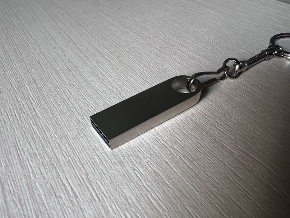 USB флешка 1TB 1000GB металева срібляста флеш картка для ПК ноутбука ігрової приставки і тд