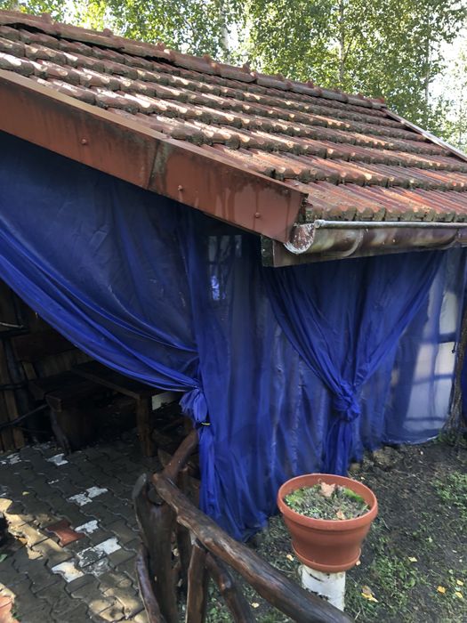 Альтанка (дуб,черепіца,стіл,лавки)