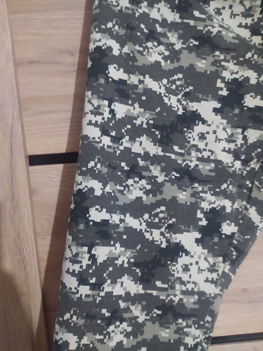 Spodnie dresowe moro