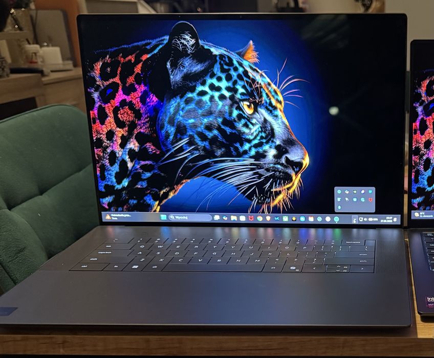 DELL XPS 16 9640 Oled Ultra 9 185H RTX 4070 64GB 4TB SSD 4k dotyk