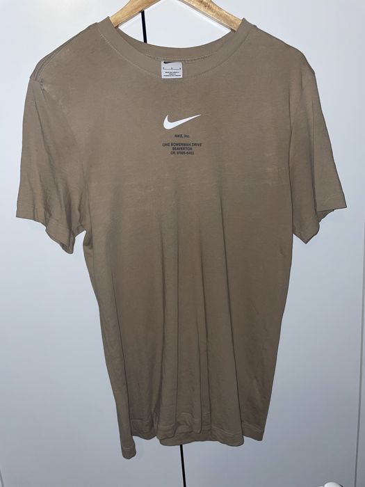 Thirt Nike, swoosh by Nike