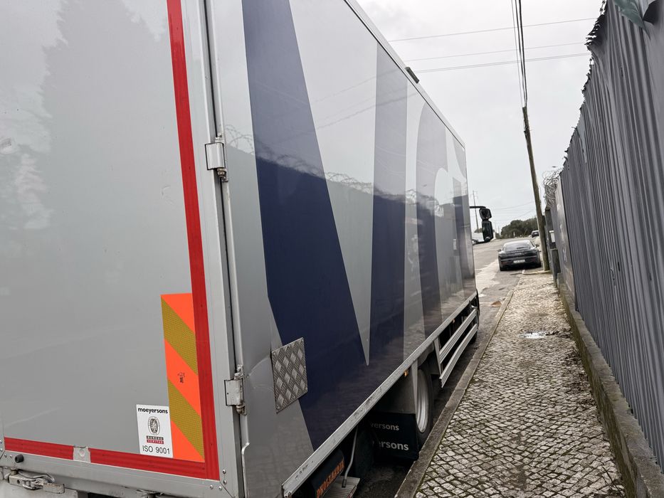 IVECO 15Ton 320cv 2016 COMO NOVA APENAS 71.000km ###OPORTUNIDADE###