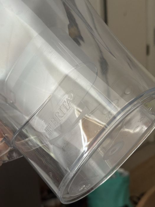 Jarro para filtrar agua 2.5 litros Brita