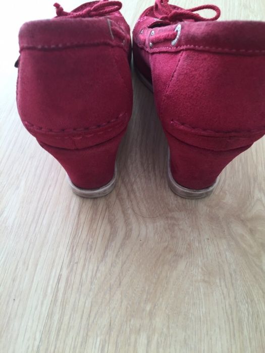 продаются туфли Lacosta