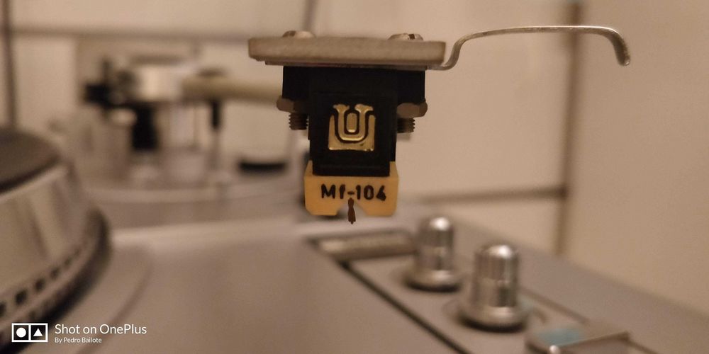 Gira Discos Eletromagnetico Raro Unitra