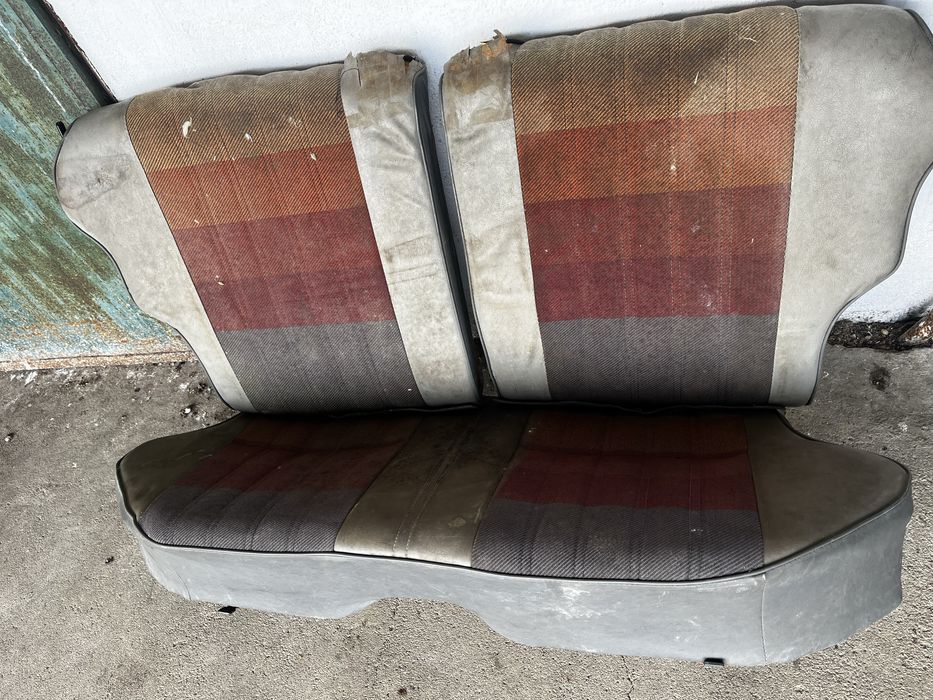 Bancos traseiros toyota starlet kp61