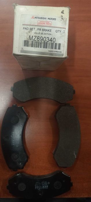 MZ690340  гальмівні колодки перед