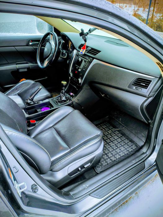Suzuki KIZASHI 2.4 - wyjątkowy styl, zadbane auto