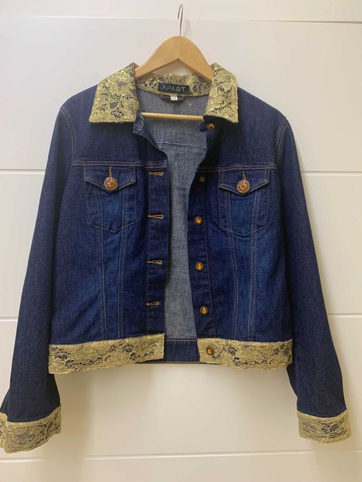 Елегантна джинсова куртка від відомого бренду