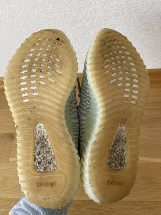 Yeezy boost 350 cloud white