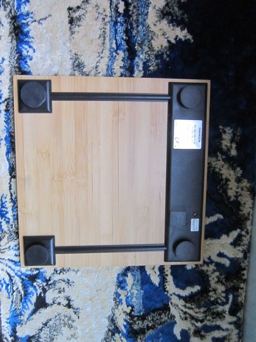 Качественные электронные напольные весы фирмы Salter (Бамбук)