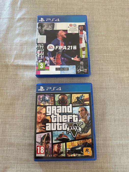 Playstation 4 Preta 500GB