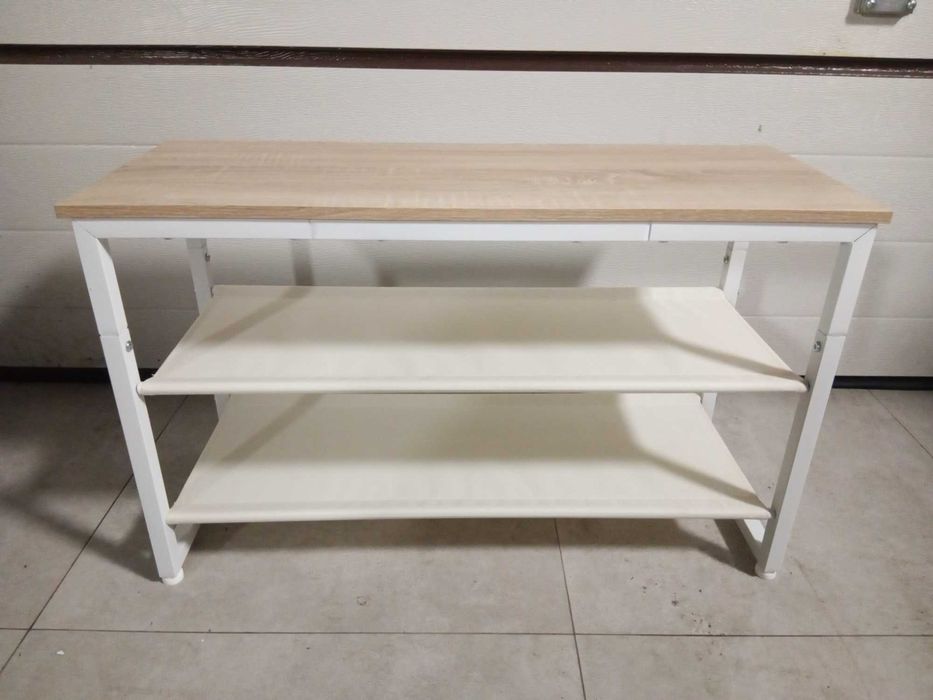 Siedzisko z miejscem na buty