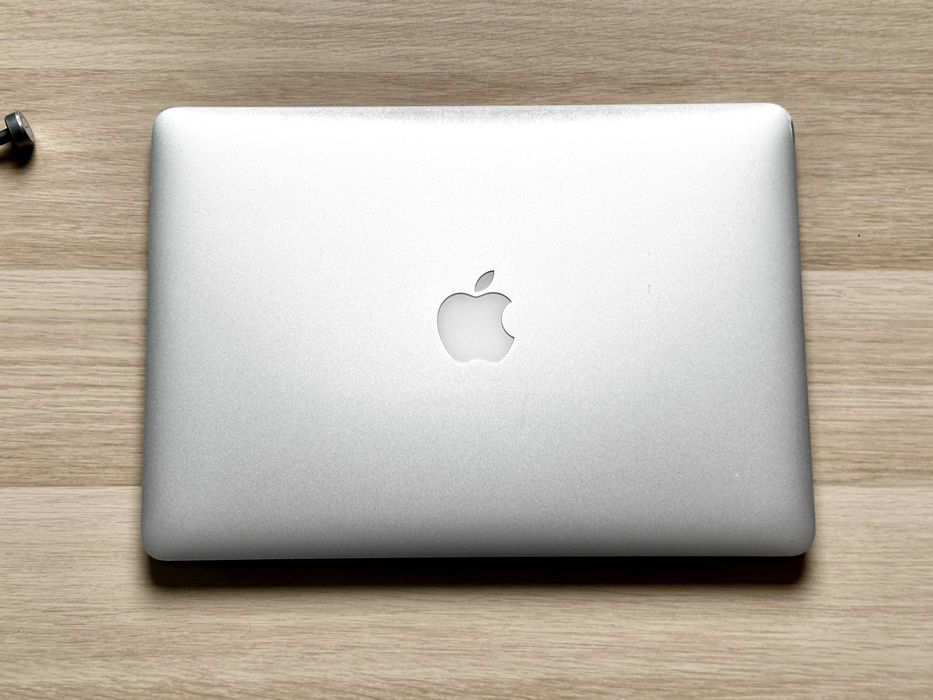 Topcase z ekranem MacBook Air 13" A1466 (2013–2017)