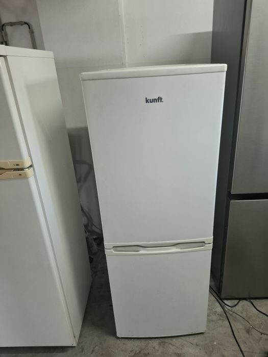 Frigorífico kunft a um preço acessível 1.46 altura 0.54 largura e 0.55 profundidade