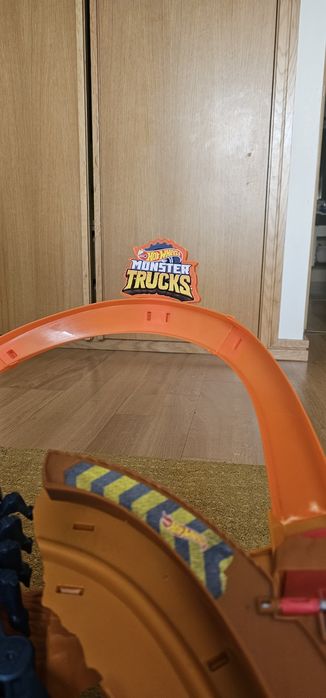 Pista Scorpion Monster Trucks - Hotwheels