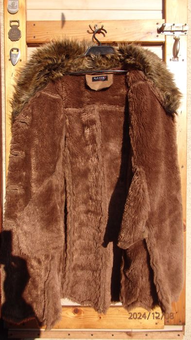 Kożuszek damski średni z odpinanym kapturem Blessing XXL