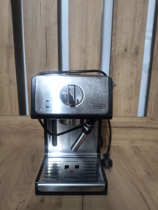 Кавоварка  Delonghi ріжкова