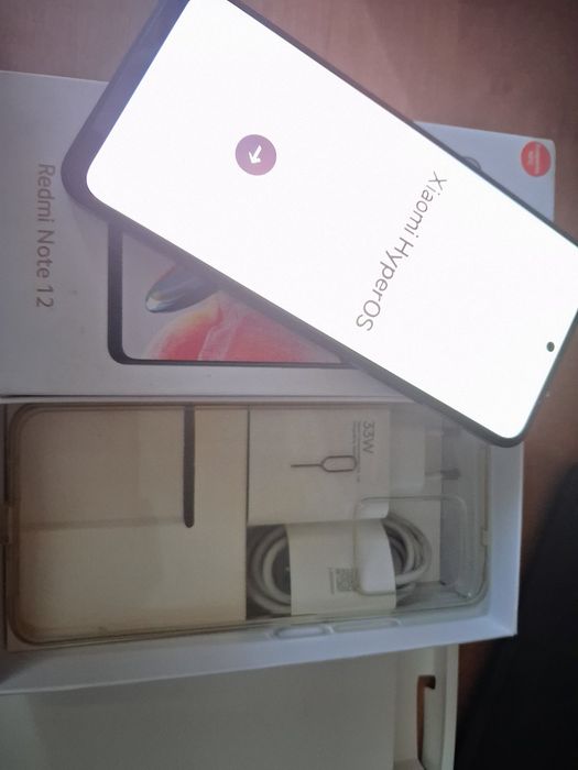 Redmi note 12 у хорошошому стані, у комплекті усе є завоцьке стан батареї чудовий ніде не битий усе рідне!