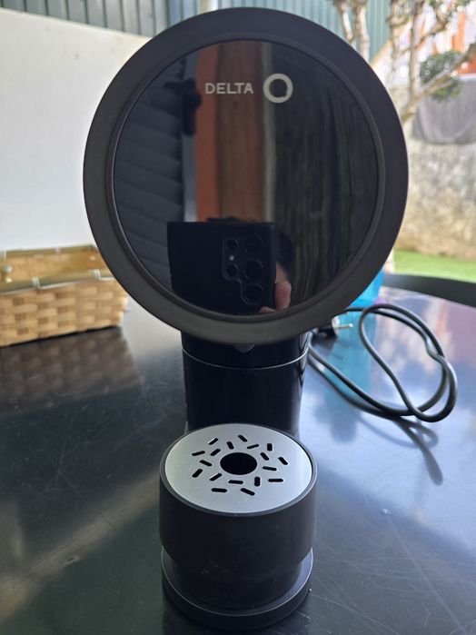 Máquina de Café Delta Iconiq