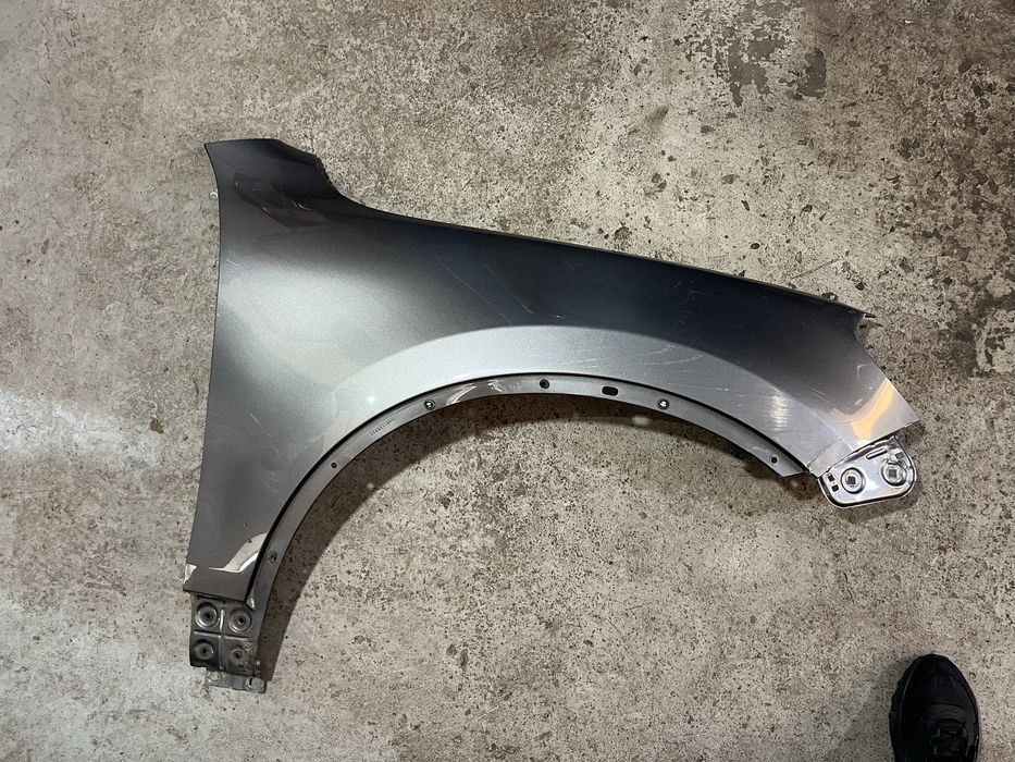 Крило переднє праве Touareg 2015  7P6821106E