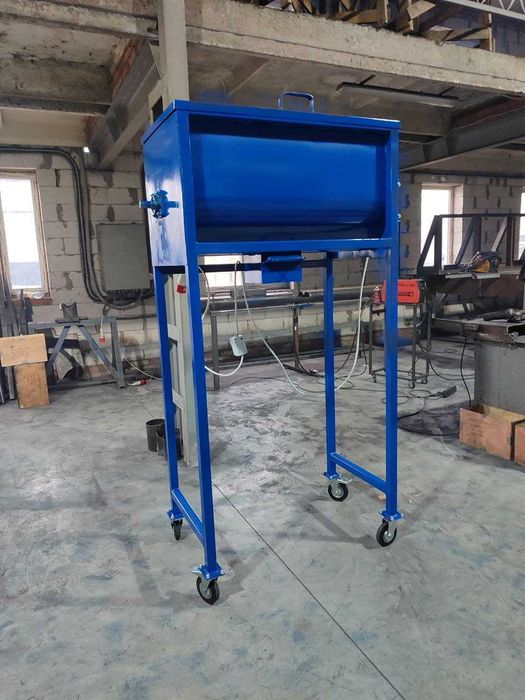 Змішувач шнековий, кормосмеситель, змішувач корму горизонтальний